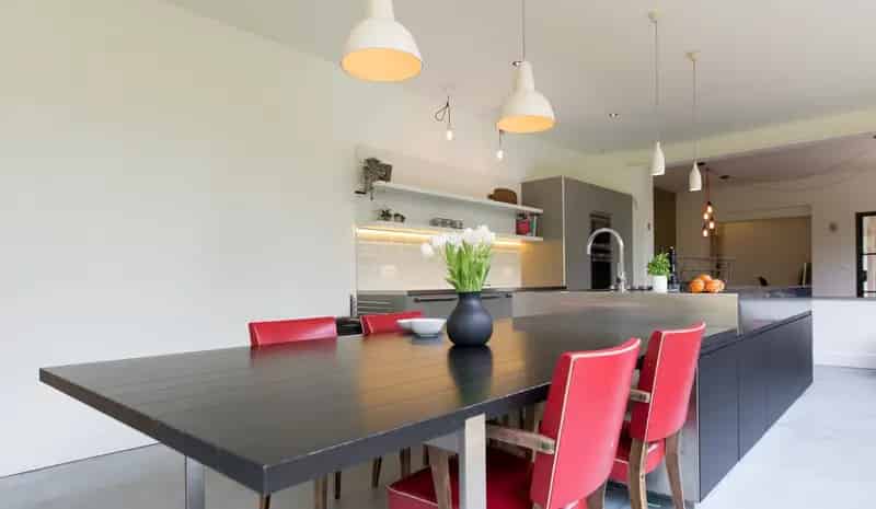 Moderne woning te koop nabij station