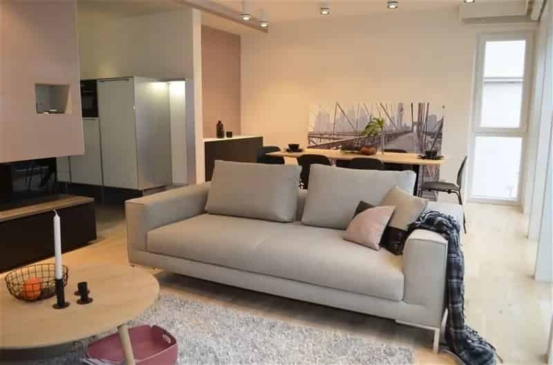 Duplex Appartement te Huur  - Luxe Gemeubeld met Terras