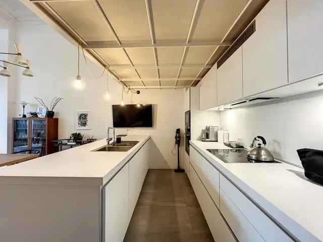 Appartement te huur Ixelles Louise 190m²
