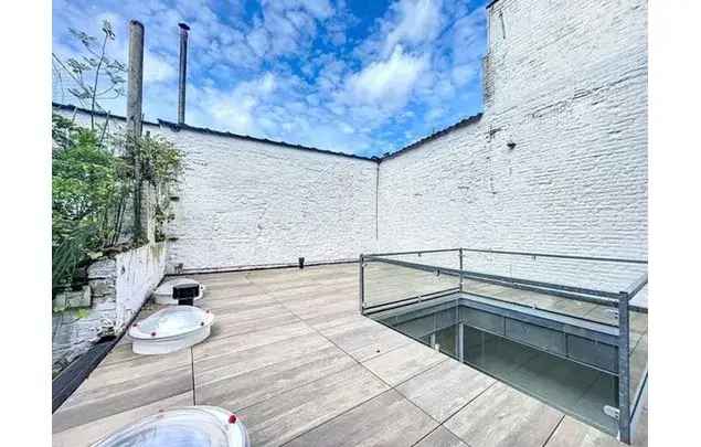 Huur 2 slaapkamer huis van 177 m² in Ghent