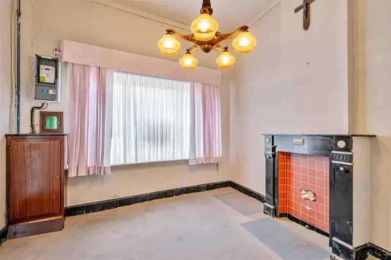 Op te frissen woning 3 slaapkamers tuin