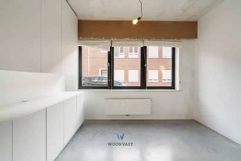 Huis te koop Lokeren Centrum: Instapklare woning met industriële flair