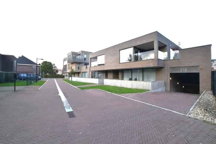 3 Ondergrondse Parkeerplaatsen te Koop Retie Centrum