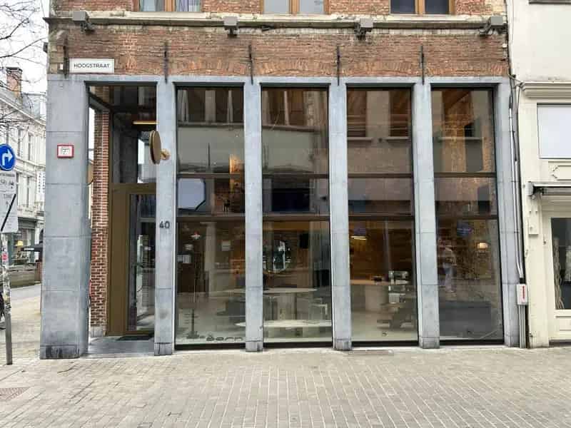 Winkel te huur Hoogstraat 46m² plus 38m² mezzanine