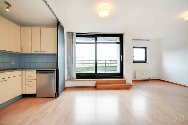 Penthouse 1 slaapkamer Brussel Stephaniebuurt Terras Parking