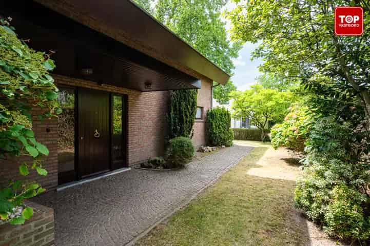 Villa te koop Mariakerke: Ruime woning in groene buurt