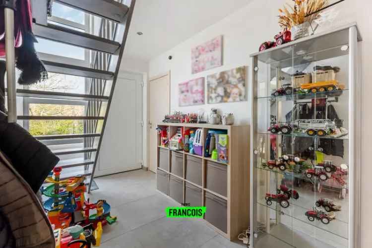 Ruime 4 Slaapkamers Familiewoning Vladslo