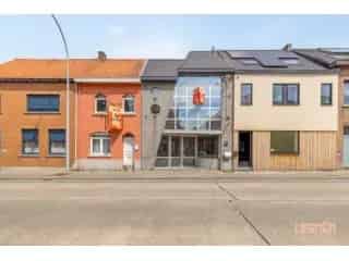 Huis te koop Herzele - Handelszaak met woonmogelijkheden