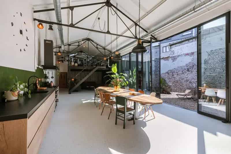 Gerenoveerde Loft 300m² met Handelsfunctie Gent