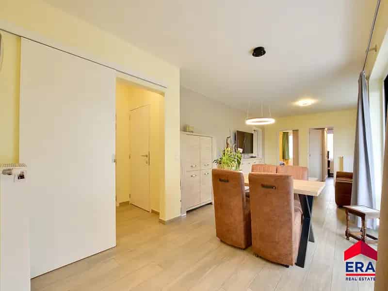 Appartement te koop Eeklo 2 slaapkamers terras autostaanplaats