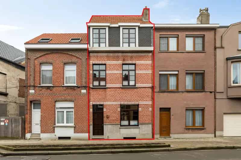 Karaktervolle woning 4 6 slaapkamers tuin Merksem