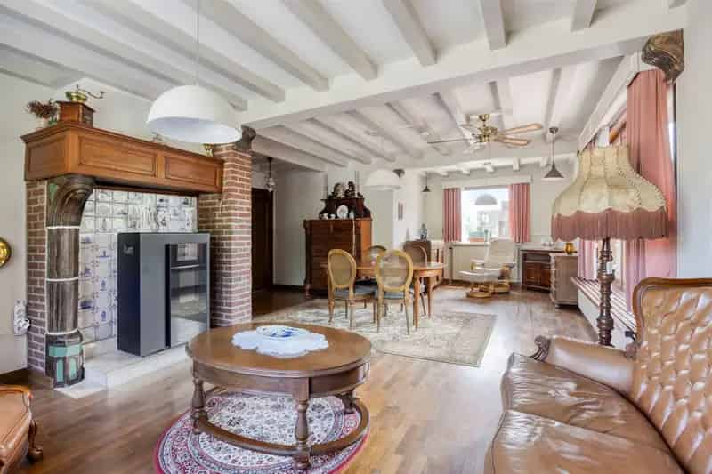Huis te koop Maaseik 4 slaapkamers ruime tuin garage