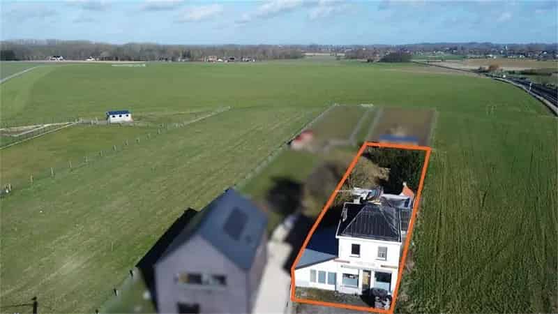 Huis te koop Oudenaarde: 3 slaapkamers, renovatieproject