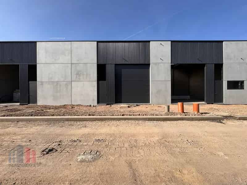Nieuwbouw KMO Unit te Koop Pittem 189m²