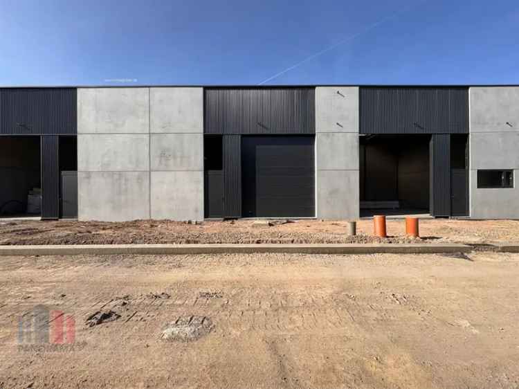 Nieuwbouw KMO Unit te Koop Pittem 189m²