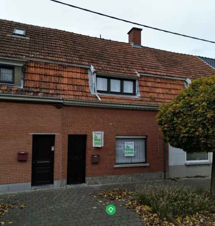 Centraal gelegen woning met 3 slaapkamers en diepe tuin te Roeselare