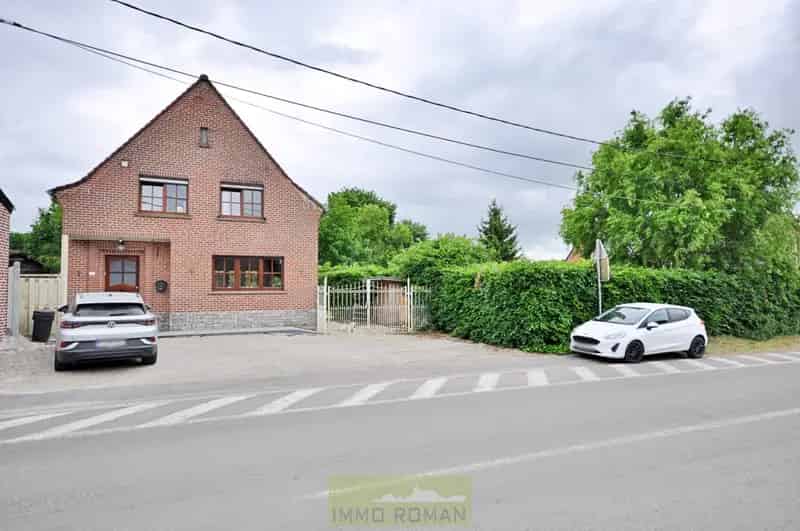 Huis te huur Russeignies: Charmante woning met 3 slaapkamers en tuin