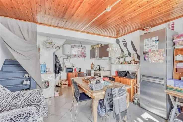 Huis te Koop 68m2 te renoveren met tuin