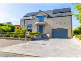 Villa te koop Presles - Moderne woning met zwembad en tuin