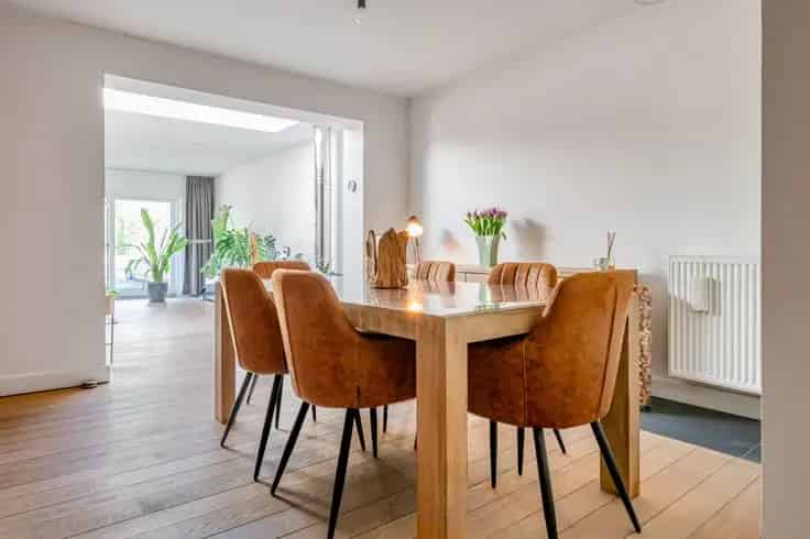 Huis Te Koop Ruim Magazijn 140m2 Gerenoveerd