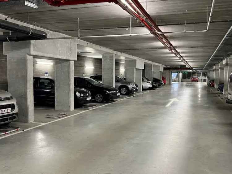 Parkeerplaats te huur in residentie Tribeca