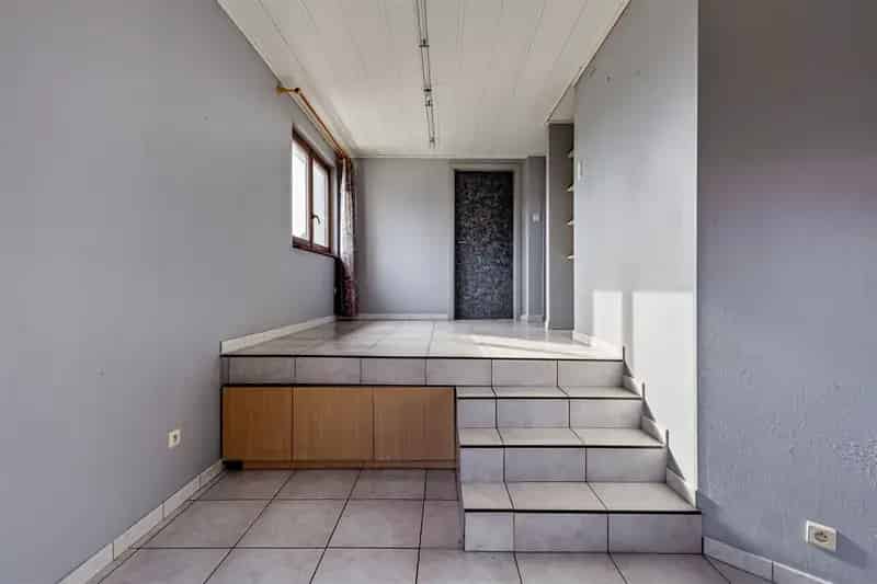 Appartement te koop Edegem: 2 slaapkamers te renoveren