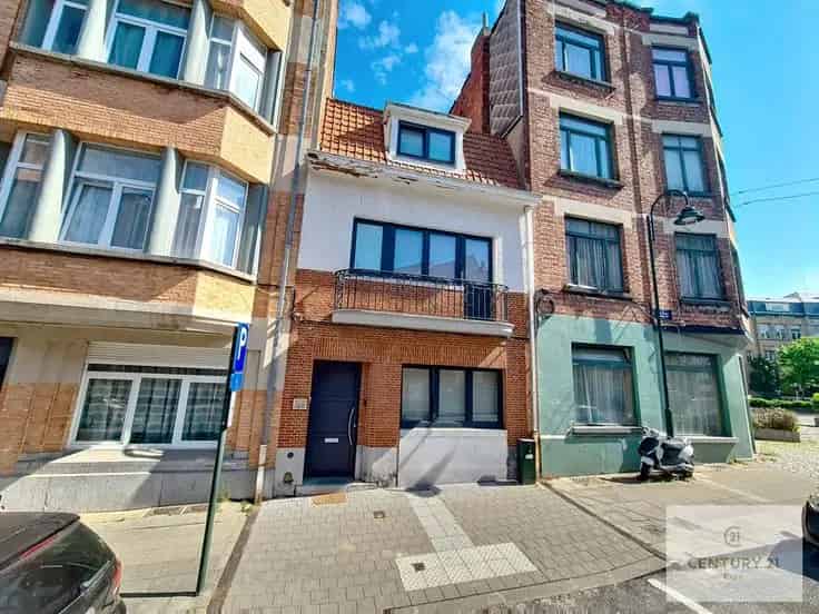 Huis Te Koop 3 Slaapkamers Rustige Wijk