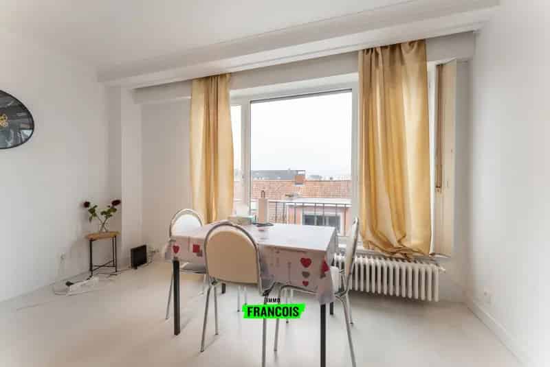 Instapklaar 2 Slaapkamer Appartement Roeselare