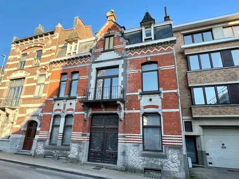 Herenhuis te huur: 4 slaapkamers, 2 badkamers, tuin en dakterras