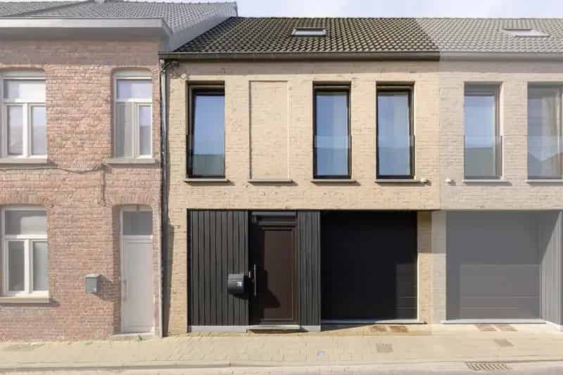 INSTAPKLARE GEZINSWONING MET 3 SLPKS | GARAGE | TUIN