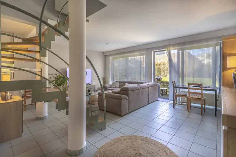 Opbrengstgebouw 4 Appartementen 2 Garages Anderlecht