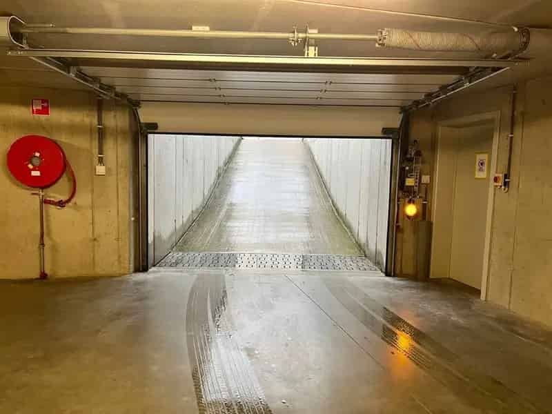 Overdekte parkeerplaats te koop in Waarschoot