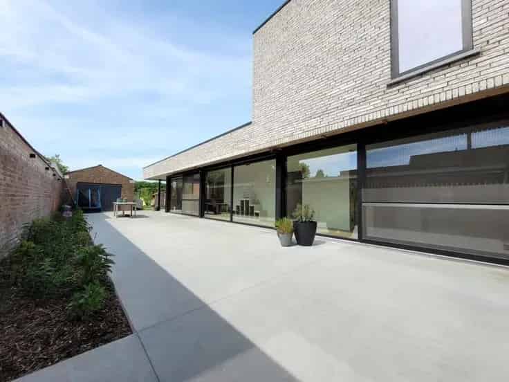 Huis Te Koop: Gerenoveerde Woning nabij Bos