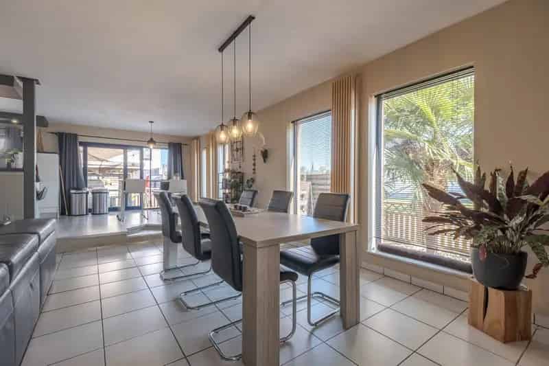 Ruime Instapklare Woning te Ruisbroek