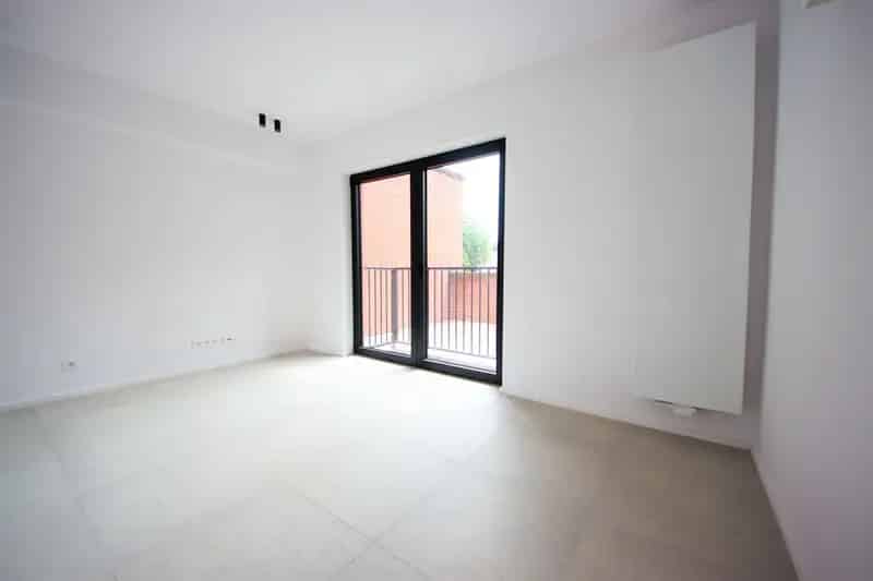 Appartement te koop Wevelgem: Modern appartement nabij winkels
