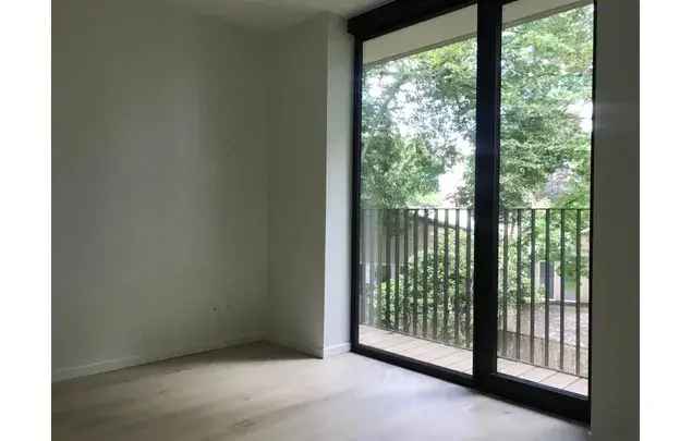 Huur 2 slaapkamer appartement van 118 m² in Antwerp