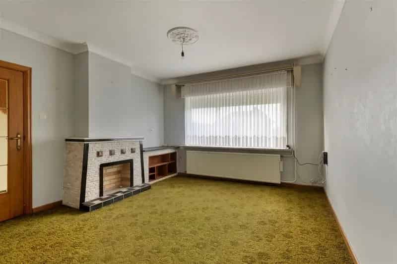 Huis te koop Kinrooi: 3 slaapkamers, grote tuin, garage