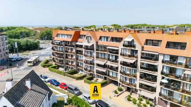 Appartement te koop: Ruim en zonnig appartement vlakbij zee