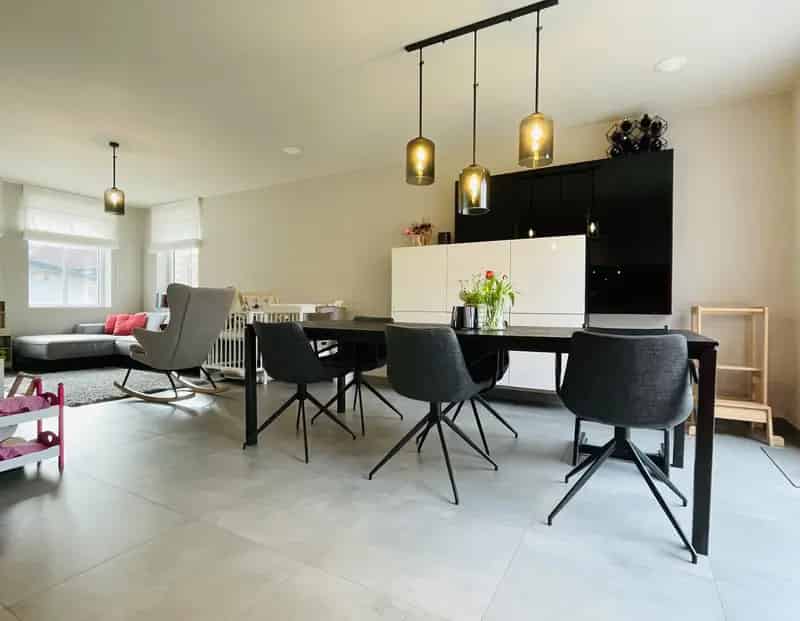 Te Huur Ruime Recente Woning Erpe 4 slaapkamers