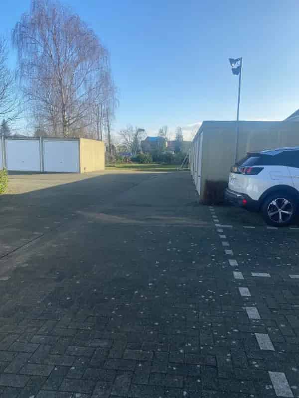Garage of parkeerplaats te koop in Lebbeke