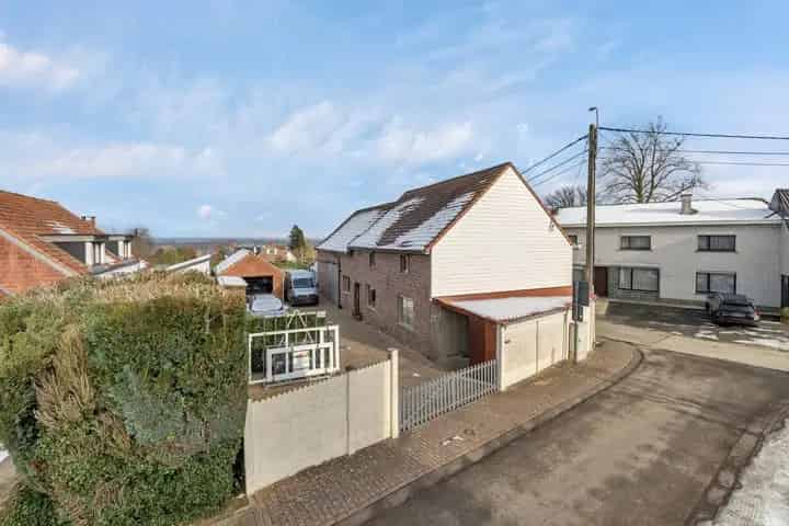 Woning met Atelier te Koop Landelijke Ligging Nabij Brussel Ninove