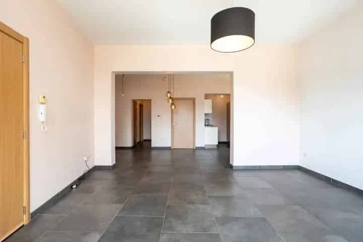 Gelijkvloers Appartement Ronse Nabij Station