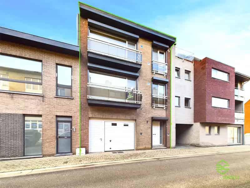 Ruime Stadswoning 3 Slpk Grote Garage Sint Truiden