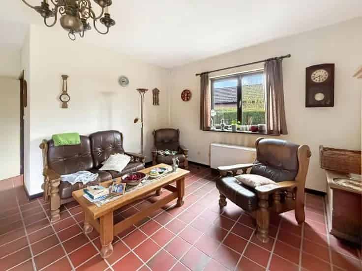 Gelijkvloerse woning te koop in Grand-Leez