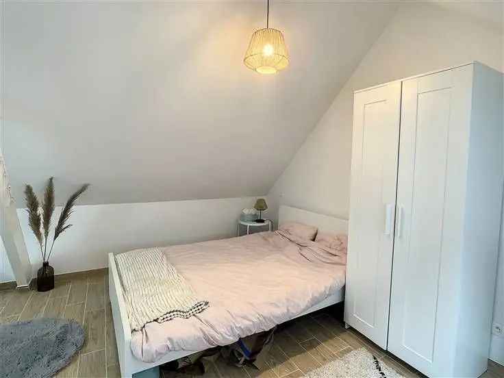 Kamer te Huur Charleroi - 110m2 Huis - Co-housing