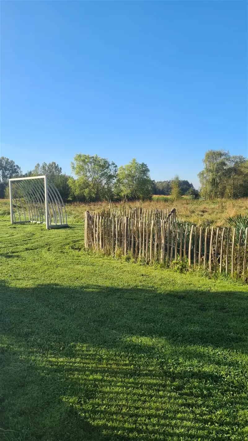 Bouwgrond te Koop 702m2 Zuid-Zuidoost Oriëntatie