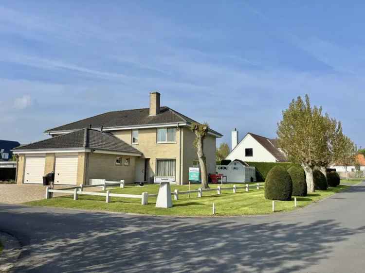 Huis te koop Oostduinkerke: Instapklare woning nabij duinen