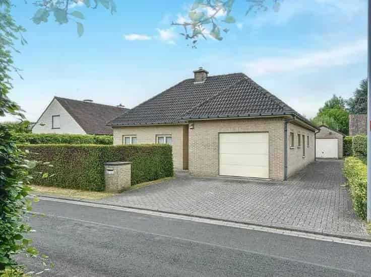 Huis Te Koop Stasegem 2 slaapkamers Garage Grote Zolder