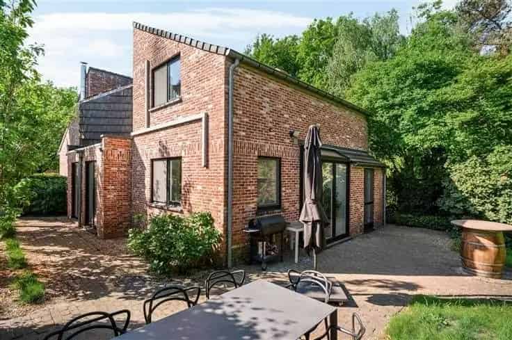 Huis Te Koop Halle Zoersel 2 slaapkamers Grote Tuin