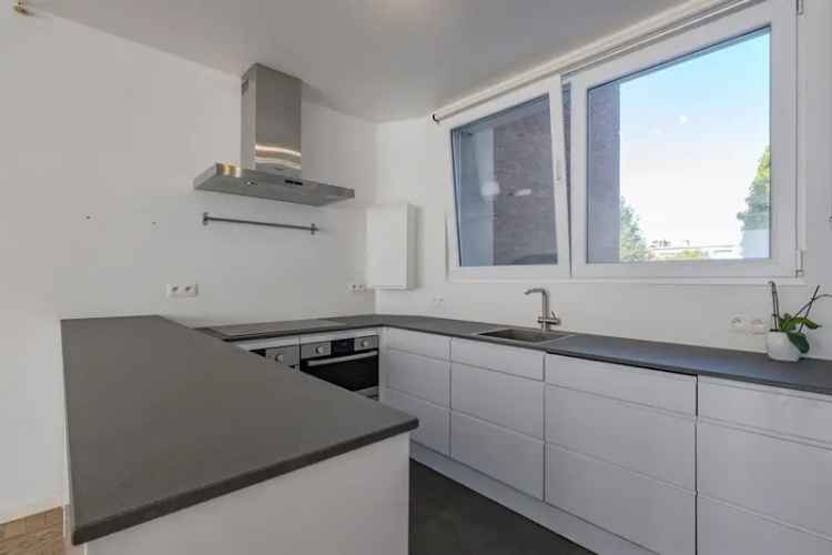 Appartement te huur Antwerpen: 3 slaapkamers, gerenoveerd, terras